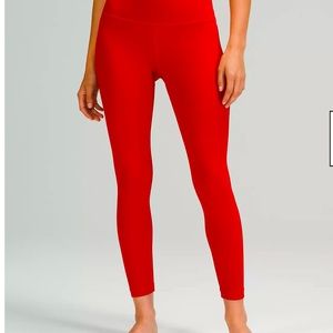 New without tags Lululemon 25” align